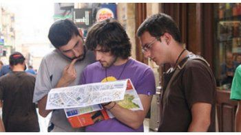 ámbito.com | Turistas extranjeros: proponen reforma para simplificar aplicación