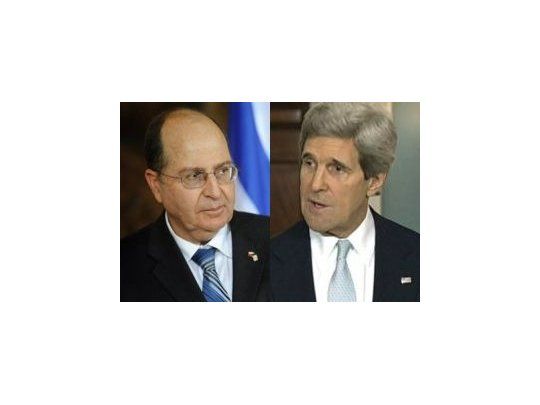 Moshe Yaalon y John Kerry.