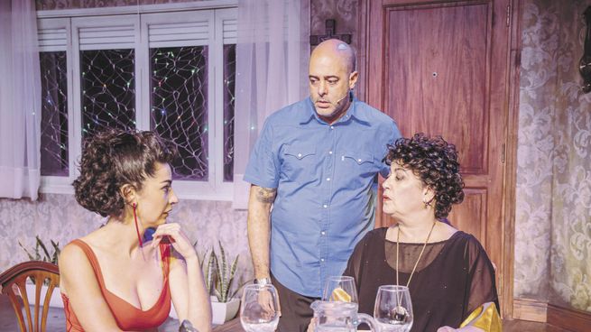 Comedia. Victoria Almeida, Sebastián Presta y Graciela Tenenbaum.