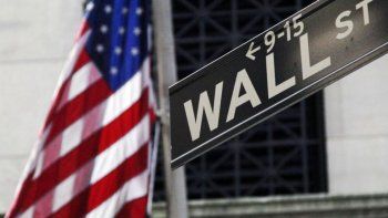 adrs saltaron mas de 6% y los bonos subieron hasta 5%, a la espera de anuncios economicos