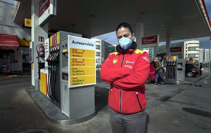 Las medidas de restricción a la circulación impactaron sobre la comercialización de combustibles, pero principalmente en las naftas. El mercado hoy sigue casi 10 puntos abajo con respecto al comienzo de la pandemia. Los estacioneros iniciaron gestiones para conseguir vacunas.&nbsp;