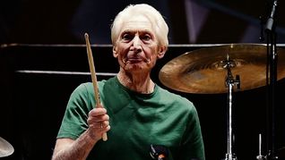 Para recordar a Charlie Watts, ver en Netflix, HBO, o ir al teatro: opciones para el fin de semana