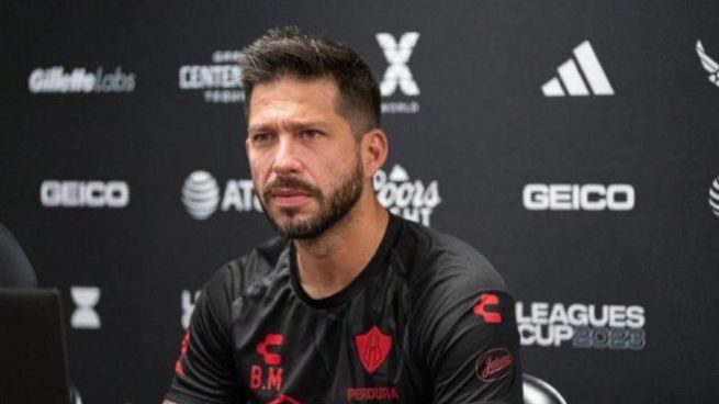 Benjamín Mora participó en la tercera edición del reality Big Brother México. El entrenador fue el décimo eliminado tras permanecer cerca de dos meses en la casa.Pachuca lo contrató como DT para el torneo Apertura 2026.