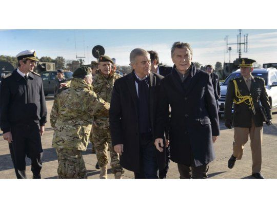 Oficializan reestructuración de las Fuerzas Armadas y la Defensa Nacional