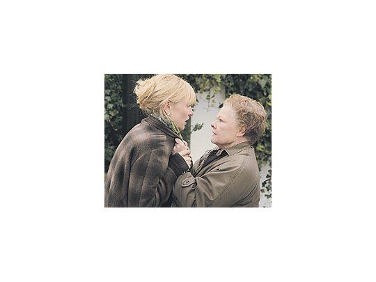 Bien dirigidapor el siempreconfiableRichard Eyre ybasada en unanovela de ZoeHeller que elfilm da ganasde leer,«Escándalo»tiene, además,excelentesactuaciones desusprotagonistas,sobre todo lade Judi Dench.