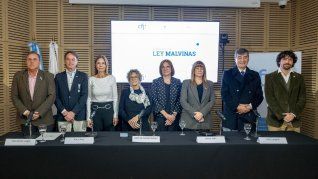 Presentaron la capacitación obligatoria para la Ley Malvinas. Presentaron la capacitación obligatoria para la Ley Malvinas.