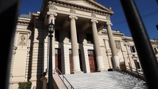 La legislatura bonaerense, convocada a sesionar este viernes. La legislatura bonaerense, convocada a sesionar este viernes.