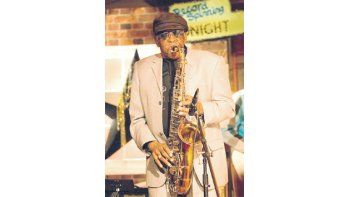 Eddie Shaw: “Nunca vi a un músico de blues que se haga millonario a los 25 años. No ocurre como con el rock, el country o el hip hop”.