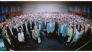 Austeridad. El cónclave reunió ayer, en CABA, a más de 800 intendentes de todo el país y de distintos signos políticos. “No hay que gastar más de lo que se tiene”, les advirtió Macri.