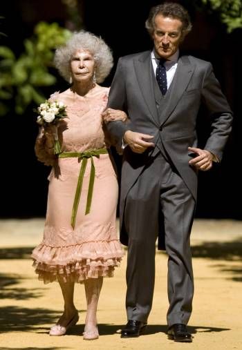 Adiós a una excéntrica: a los 88 años, murió la duquesa de Alba (foto 1)