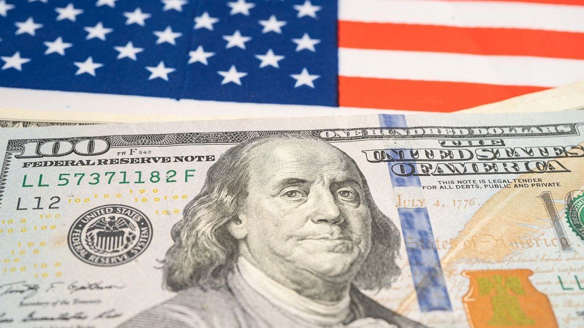 The US lost its perfect credit rating: Moody’s lowered the note over high deficit and debt