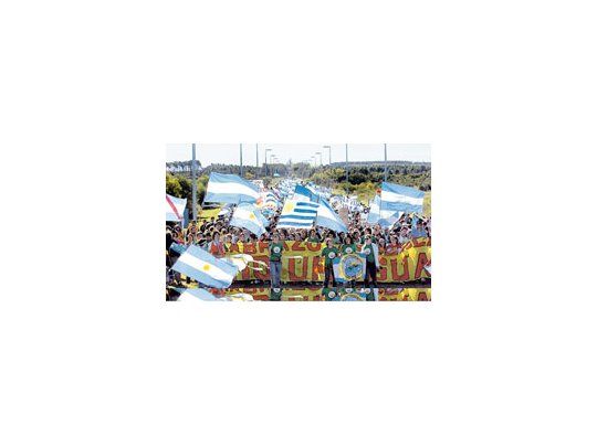 Tras el frustrado intento de bloquear el paso en Colón, los asambleístas de Entre Ríos podrían mudar suprotesta a la Ciudad de Buenos Aires.