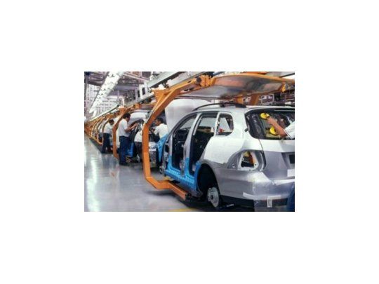 Según un informe elaborado por OJF, la producción industrial se vio afectada por el sector automotriz.