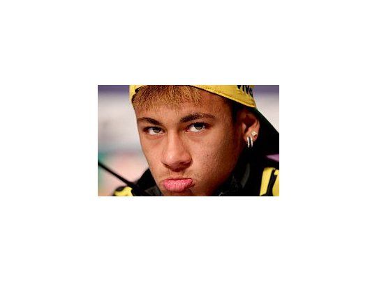 Medium pronosticó que Neymar sufrirá una severa lesión en 2012.