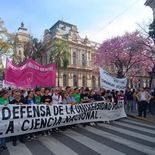 Las medidas de fuerza de los docentes universitarios continuarán durante agosto con jornadas previstas para los días 18 al 22 y el 27 y 28. Las medidas de fuerza de los docentes universitarios continuarán durante agosto con jornadas previstas para los días 18 al 22 y el 27 y 28.