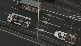 El hecho tuvo lugar sobre la autopista, en sentido hacia el centro, entre San Pedrito y Carabobo. El hecho tuvo lugar sobre la autopista, en sentido hacia el centro, entre San Pedrito y Carabobo.