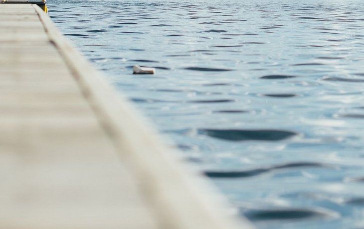 El nene fue hallado sin signos vitales en la pileta de su casa, en el barrio La Florida de Jesús María. El nene fue hallado sin signos vitales en la pileta de su casa, en el barrio La Florida de Jesús María.