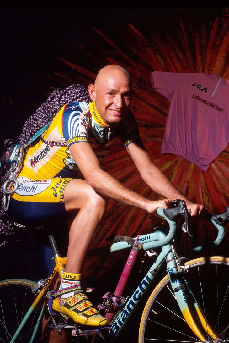 Marco Pantani, one of the athletes who won millions by winning the Giro d'Italia and the Tour de France