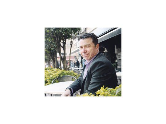 SILVIO WAISBORD: “Clarín y el Gobierno se subieron al ring; perdieron los dos”