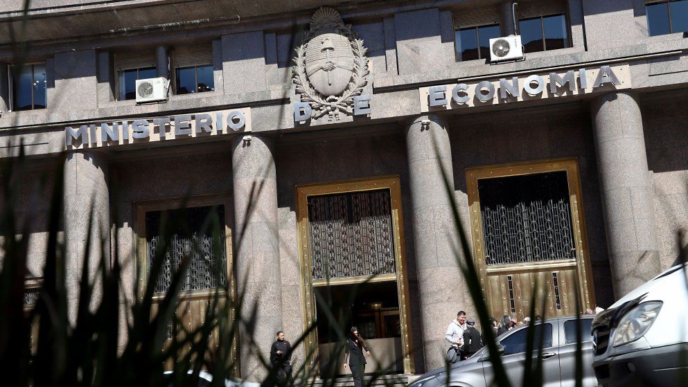 La nominalidad le juega a favor al Gobierno que ya tiene acumulado suficiente superávit para cumplir con el FMI.