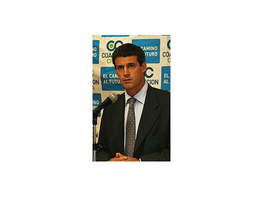 Alfonso Prat-Gay, en el ojo de la tormenta.