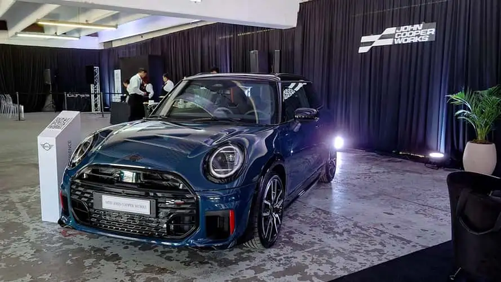 Mini renewed his portfolio in the Gálvez. Motor photo1