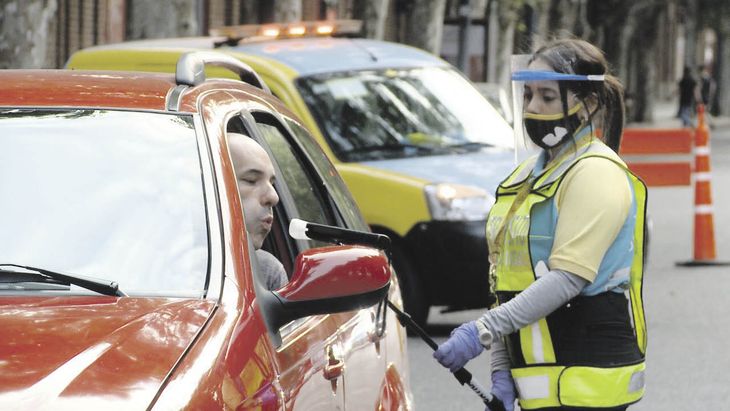 Mejora. En 2020, el 8% de los test de alcoholemia que se realizaban daban positivo. Las campañas de prevención y la “tolerancia 0” en algunas provincias ayudaron a disminuir los casos.