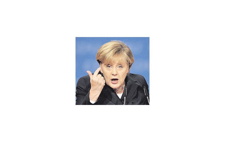Angela Merkel fue reelegida por abrumadora mayoría al frente de su partido, la Unión Demócrata Cristiana (CDU). Su discurso tuvo un marcado tono conservador.