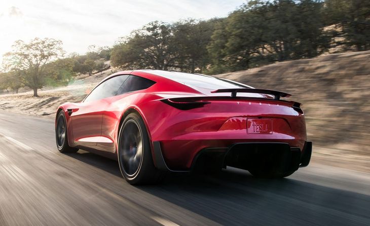 Musk afirmó que el vehículo será “el más impresionante de todos los tiempos”, con prestaciones que podrían superar las de cualquier superdeportivo actual.