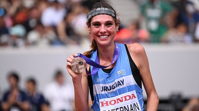 Julia Paternain dejó a Uruguay en el podio del maratón de Tokio.