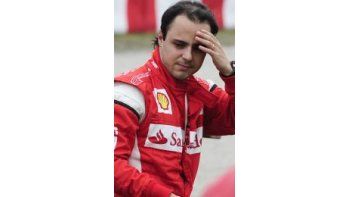 Consejo. Felipe Massa no quiere ver mendigando a Rubens Barrichello para seguir en la Fórmula Uno.