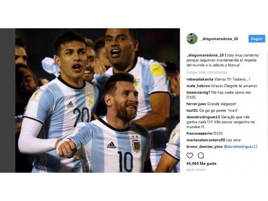 Con una foto de Messi, Maradona también festejó en las redes el triunfo en Ecuador