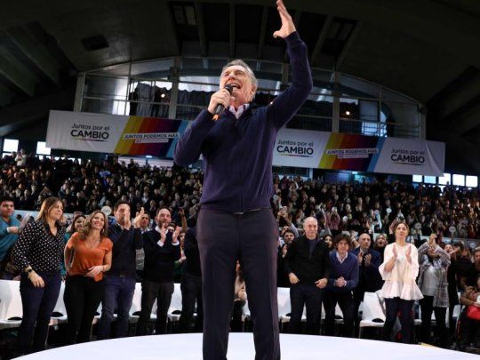 Macri Ferro.jpg