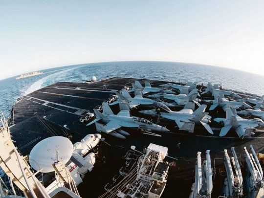 alerta. El Gobierno norteamericano decidió desplegar el portaaviones USS Abraham Lincoln para enviar un mensaje al régimen iraní.