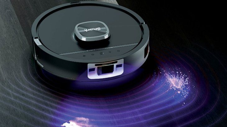 El robot tecnológico que limpia hasta las manchas que no se ven. El robot tecnológico que limpia hasta las manchas que no se ven.