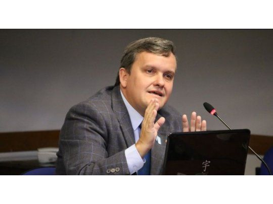 Aldo Abram.