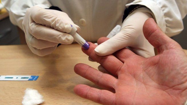 Desde la Fundación Huésped señalaron que eliminar las áreas de VIH y Vacunas sería incumplir el derecho internacional.