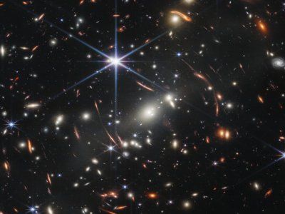 El telescopio espacial James Webb de la NASA presentó la imagen más nítida  del universo