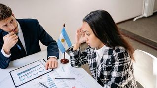 El informe de TMF Group advirtió que los cambios constantes de reglas, los mayores costos operativos y las exigencias regulatorias afectan decisiones de inversión y planificación empresarial El informe de TMF Group advirtió que los cambios constantes de reglas, los mayores costos operativos y las exigencias regulatorias afectan decisiones de inversión y planificación empresarial