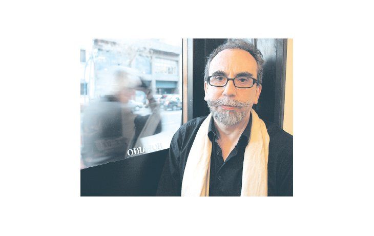 ámbito.com | Calonge. El dramaturgo de la compañía la gestó en vivo ante los visitantes de la Bienal de Venecia: “La primera semana me sentía como un primate enrejado, con esos visitantes japoneses que te hacen fotos”.