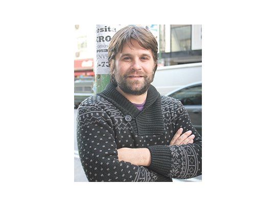 Mariano Dossena: «Doña Petrona no aparece como personaje, ni se cocina en escena. Lo que desplegamos es su ideario. Elegí su libro porque tenía algo muy poético y apasionado, y porque hablaba de valores que hoy se han perdido».