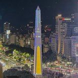 La noche del Obelisco tuvo una gran convocatoria en el festejo de su noveno aniversario. La noche del Obelisco tuvo una gran convocatoria en el festejo de su noveno aniversario.