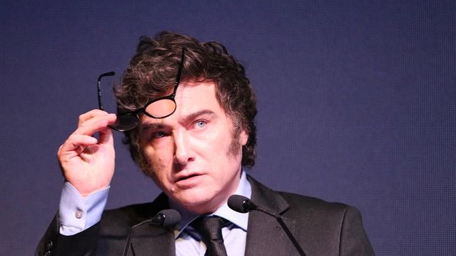 Javier Milei activa operativo dispersión y avanza sobre el PRO de Mauricio Macri