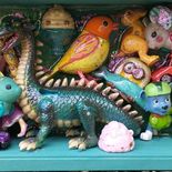 No se trata solo de juguetes. Los petroquímicos derivados del petróleo y el gas natural se utilizan para fabricar más de 6000 productos de consumo No se trata solo de juguetes. Los petroquímicos derivados del petróleo y el gas natural se utilizan para fabricar más de 6000 productos de consumo