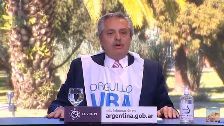 El acto de la UBA también fueron invitados el gobernador de la provincia de Buenos Aires, Axel Kicillof; y el jefe de la Ciudad Autónoma de Buenos Aires, Horacio Rodríguez Larreta.