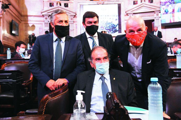 pag9-Alfredo Cornejo- Waldo Wolf.JPG