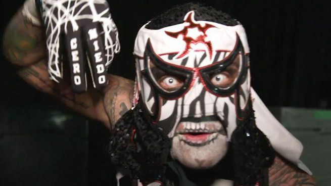 En tan solo un año el luchador mexicano Penta Zero Miedo comparte la lista de los 10 gladiadores con más ventas del año.