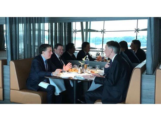 Dujovne y su par de Finanzas del Reino Unido mantuvieron una reunión en el marco del G-20.