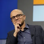 Parte de la fortaleza de Microsoft radica en su combinación de sistemas operativos (como Windows), servicios en la nube (Azure) y herramientas impulsadas por IA (como Copilot) Parte de la fortaleza de Microsoft radica en su combinación de sistemas operativos (como Windows), servicios en la nube (Azure) y herramientas impulsadas por IA (como Copilot)