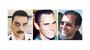 Eldad Regev y Ehud Goldwasser, los soldados secuestrados por Hizbollah en 2006 que Israel da por muertos (centro y derecha). A cambio de sus cuerpos, el gobierno de Ehud Olmert liberará al terrorista Samir Kuntar (izquierda), condenado cuatro veces a cadena perpetua.